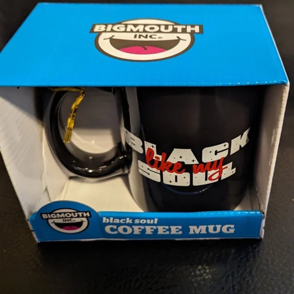 Big Mouth Inc Black like my soul 20 oz mug brand new